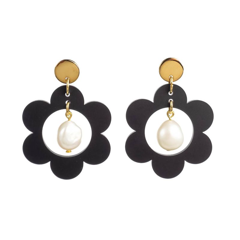 Daisy Pearl Earrings - Black image