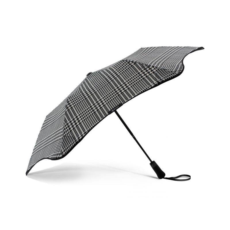 Blunt Seasonal Metro Umbrella - Houndstooth image