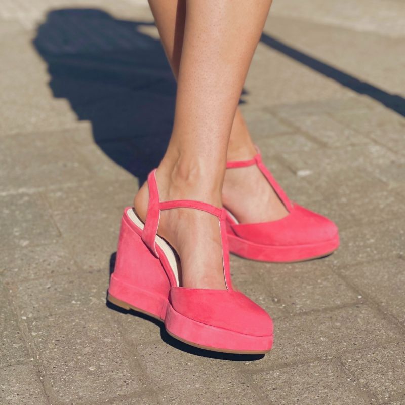 Jeanne Pink Wedges image