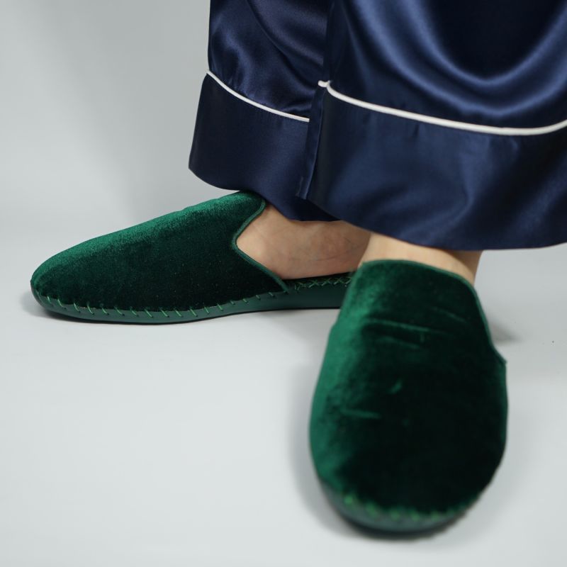 Men Classic Handmade Slippers - Green Without Tassels image
