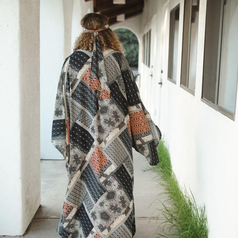 Earl Grey Scarf Kimono image