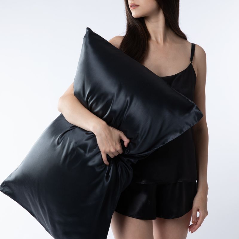 Mulberry Silk Queen Pillowcase - Black image