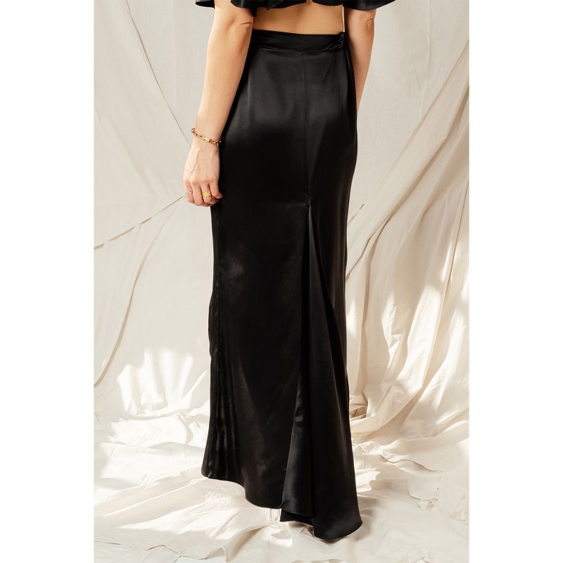 Godet Skirt With Slit Black image