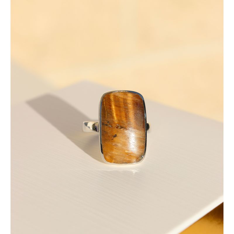 La Stèle Tiger's Eye Rectangle Ring image