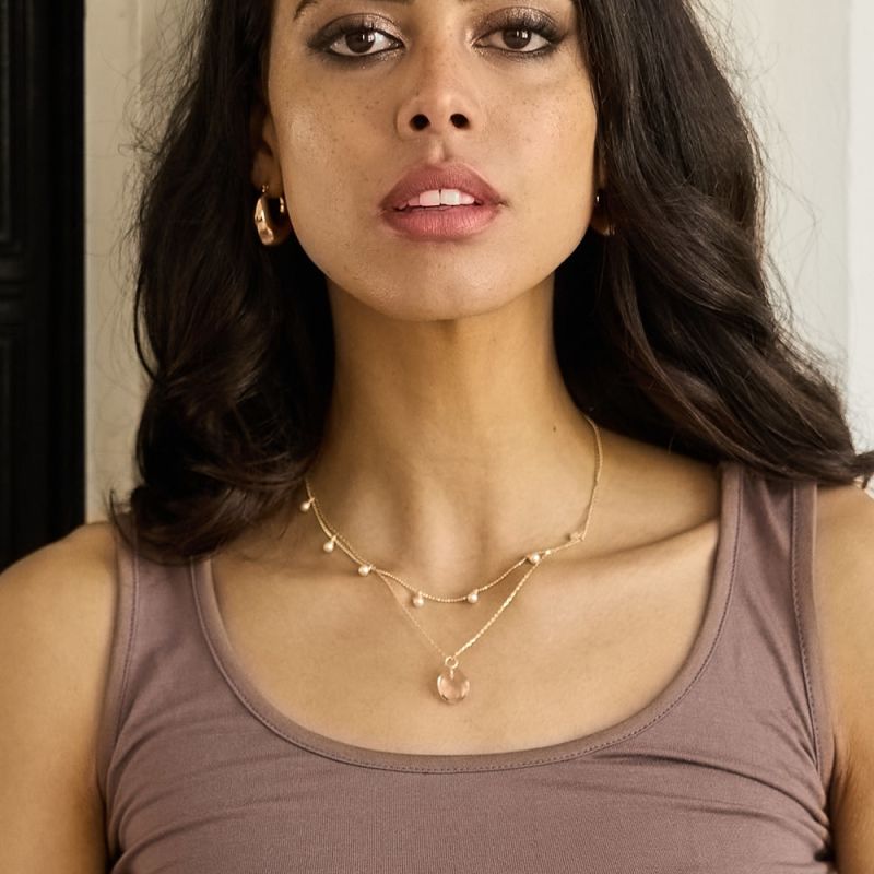 Laura Gold Chain Necklace With White Pearls image