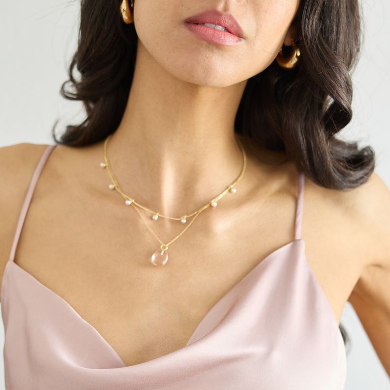 Laura Gold Chain With Tiny White Pearls image