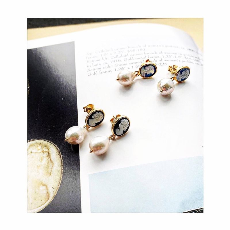 Black Mini Cameo & Pearl Earrings image