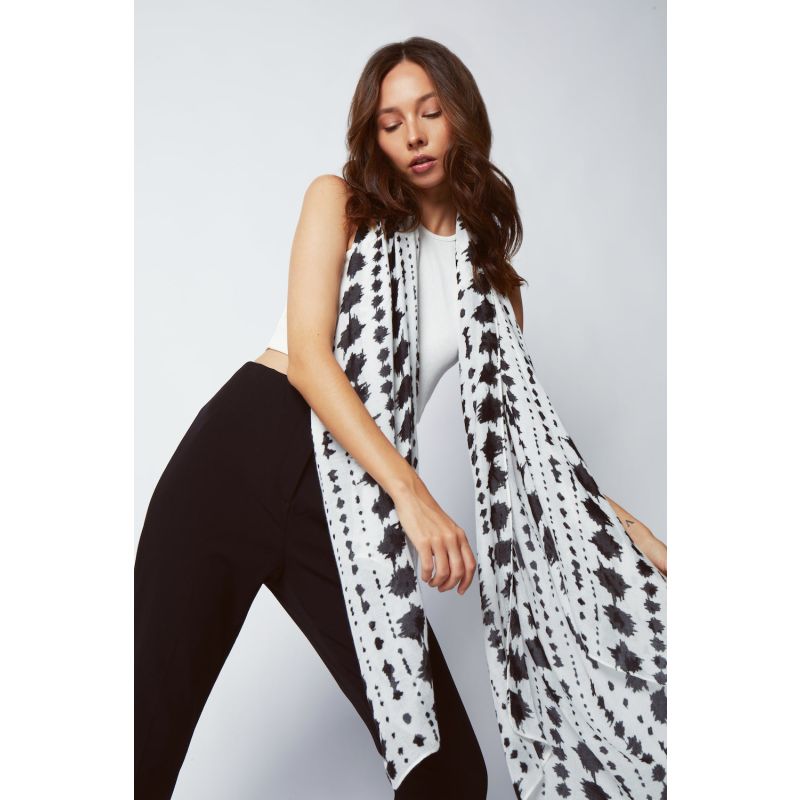 Tokyo Bamboo Dual Sarong & Scarf - Monochrome image