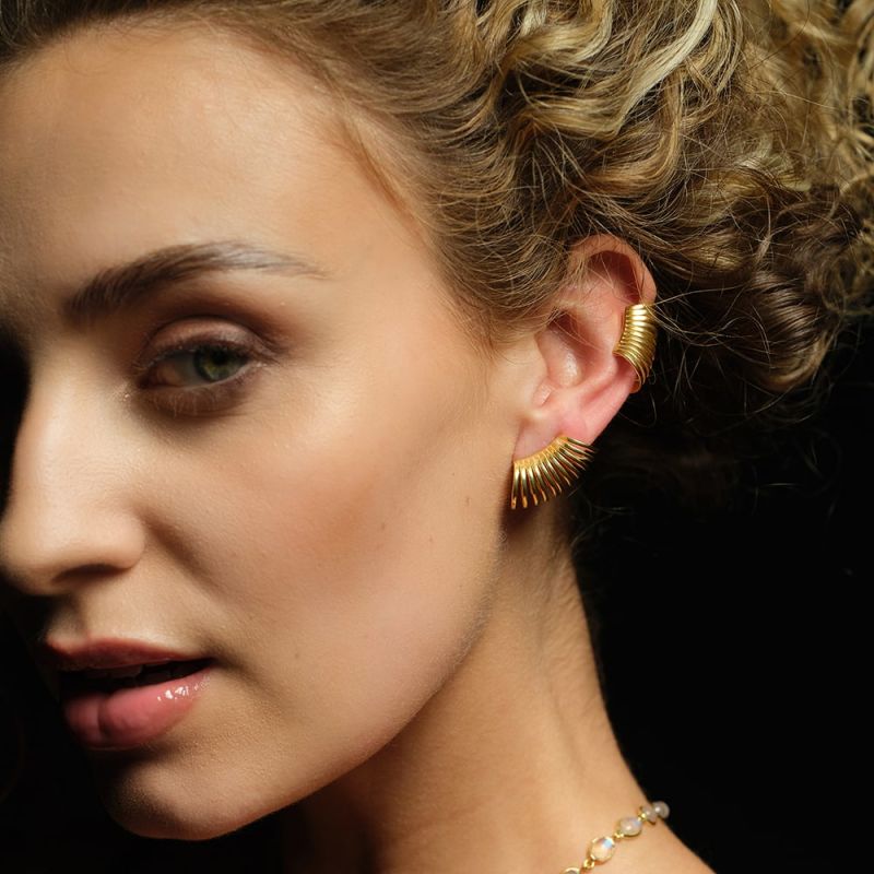 Loli Ear Cuff In Gold image