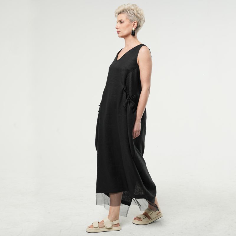 Long Linen Dress With Oversized Pockets In Black image