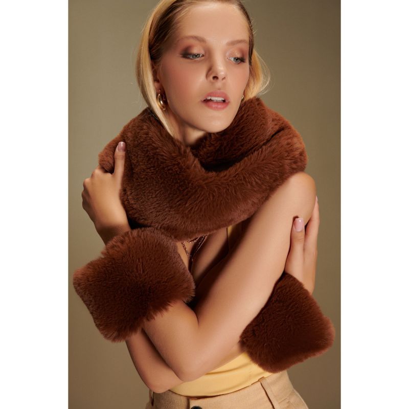 Alexa Faux Fur Collar Round Scarf & Cuff Set In Brown image