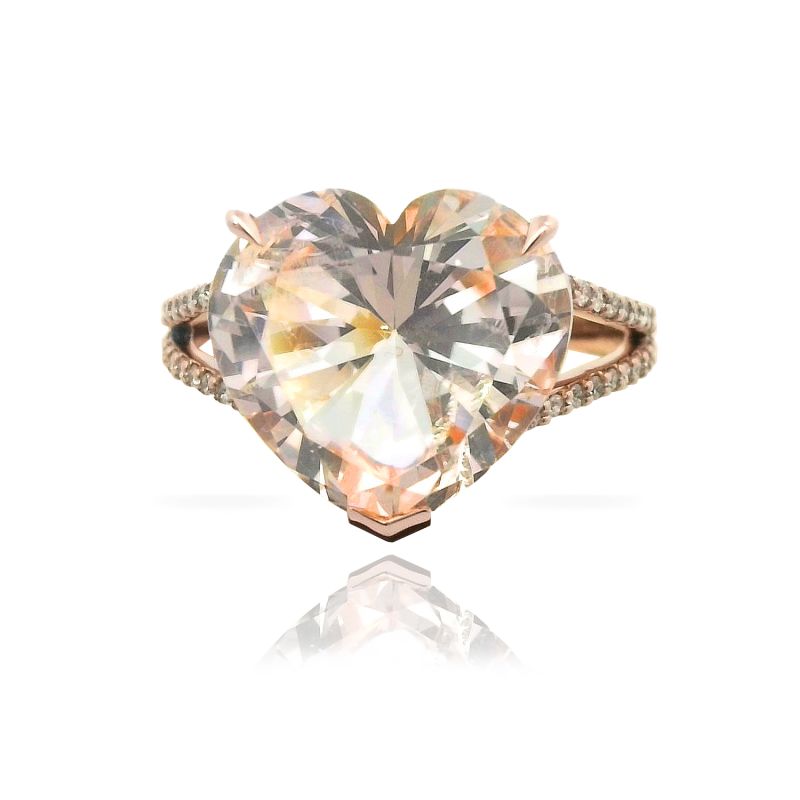 Peach Fuzz Heart Morganite Ring image