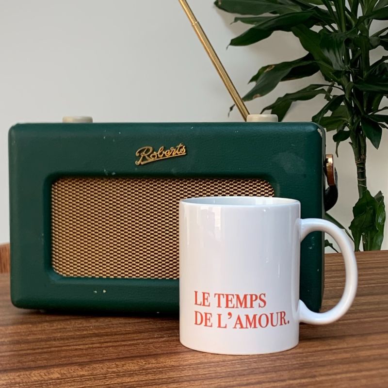 Le temps de l'amour french Inspired Retro Ceramic Mug image