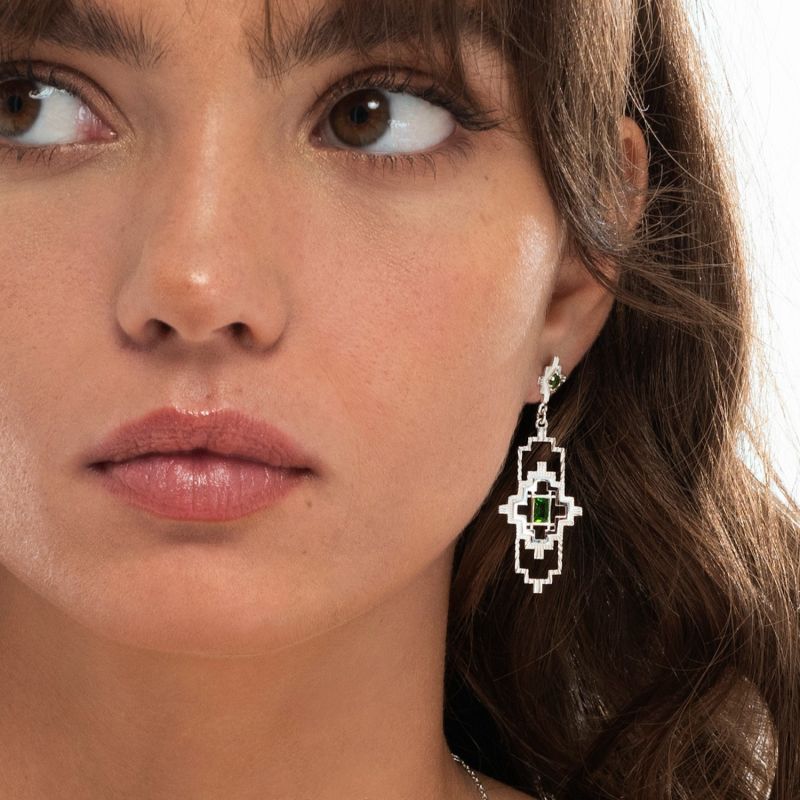 Munay Earrings Silver Chrome Diopside image