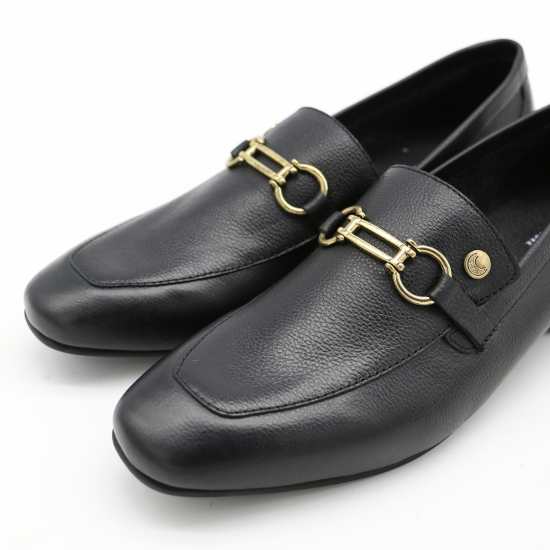 Natural Loafers In Smooth Black Leather image