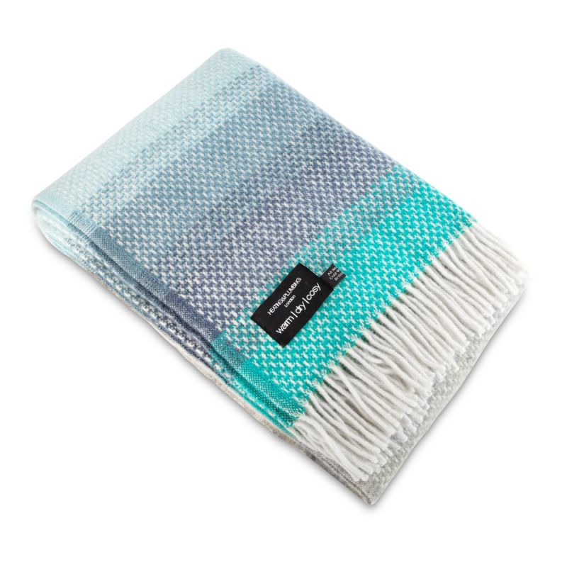 Super Fluffy Pure New Wool Blanket - Blue image