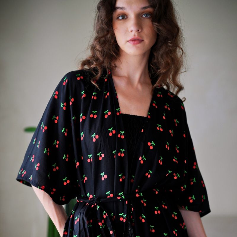 Nostalgic Cherry-Print Travel Kimono Duster image