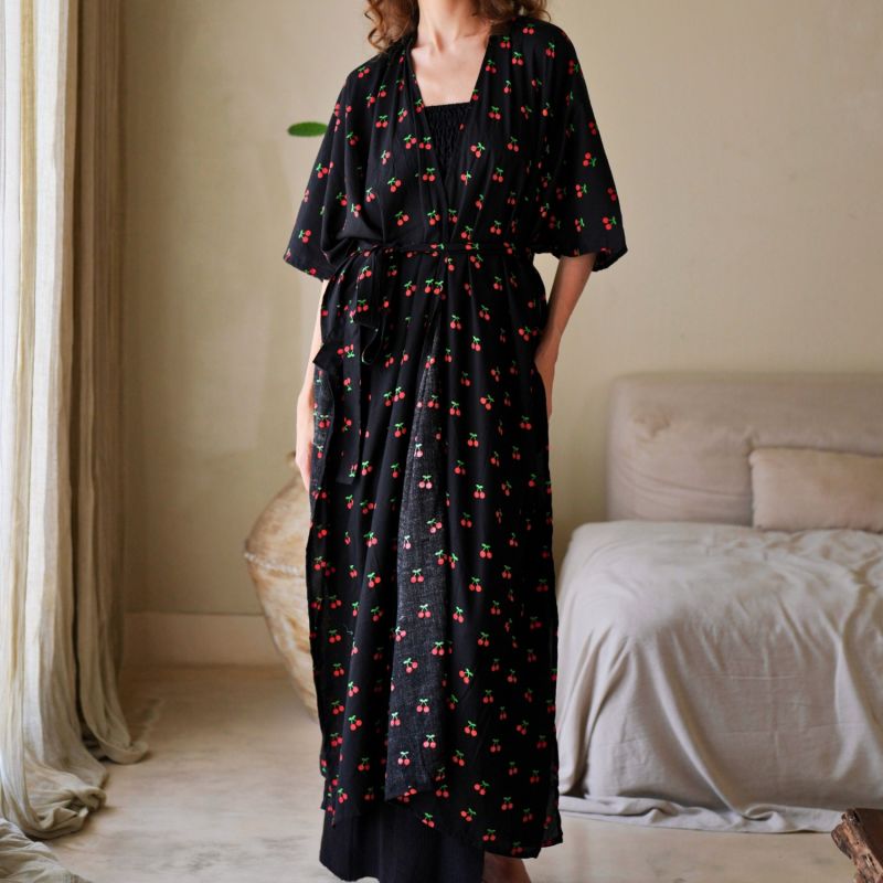 Nostalgic Cherry-Print Travel Kimono Duster image