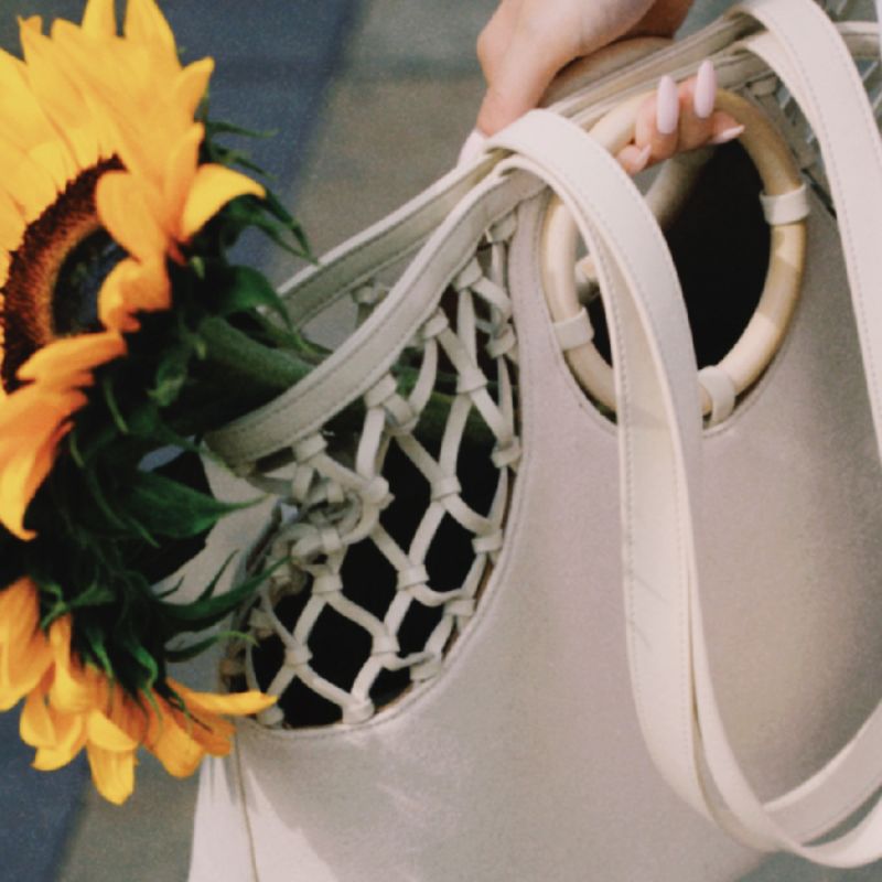 Oasis Hand-Knotted Tote Bag In Beige image