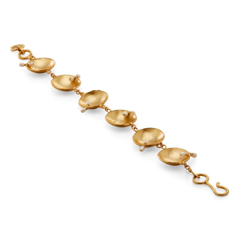 Gold Vitr Bracelet With Freshwater Pearls image