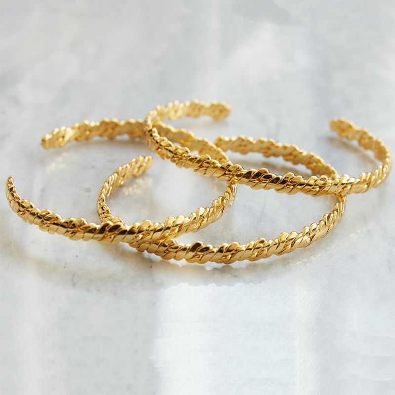 Otto Twisted Gold Bangle image