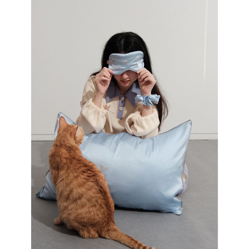 Pan Pan 3 Piece Silk Gift Set - Silk Pillowcase & Silk Sleep Eye Mask & Silk Scrunchie image