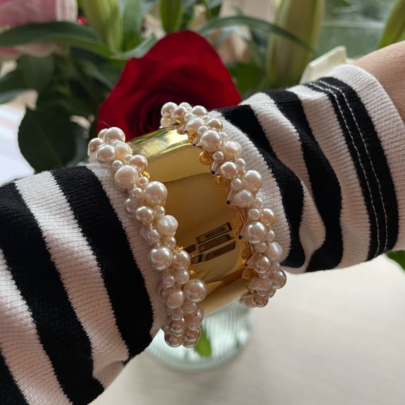 Pearl Cluster Bangle image