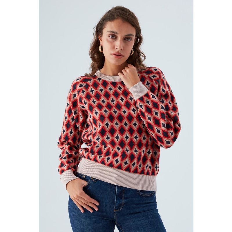 Trudy Diamond Pattern O-Neck Pullover In Multicolor image