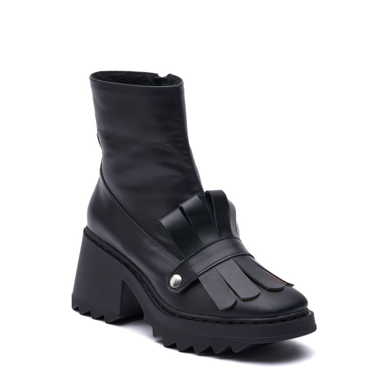 "Black Platform Boots" image