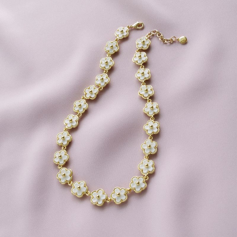 Porcelain Daisy Cluster Necklace image