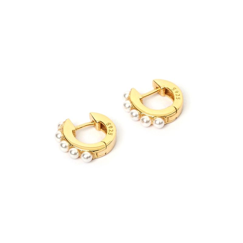 Presley Pearl Huggie Earrings