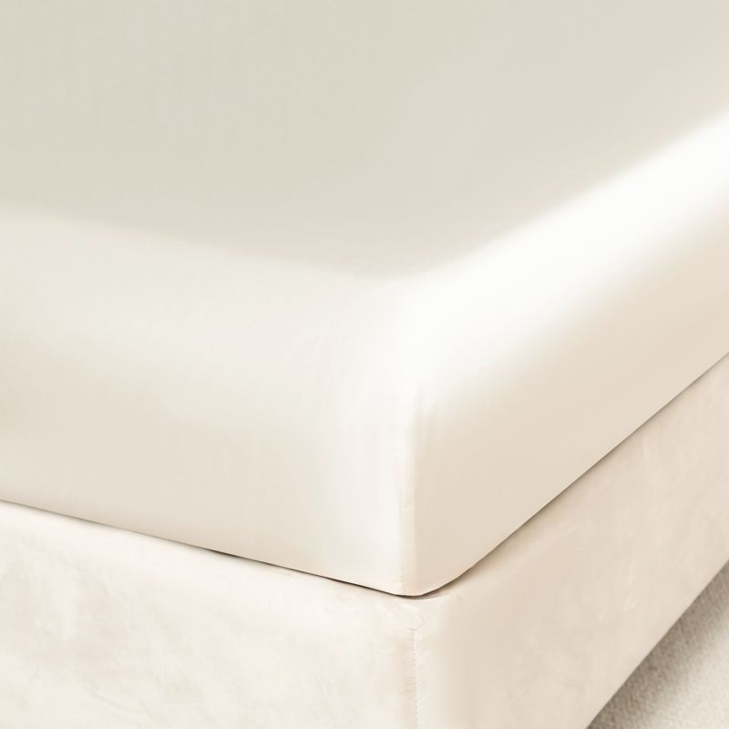 Pure Mulberry Silk Seamless Fitted Sheet - Queen - Ivory image