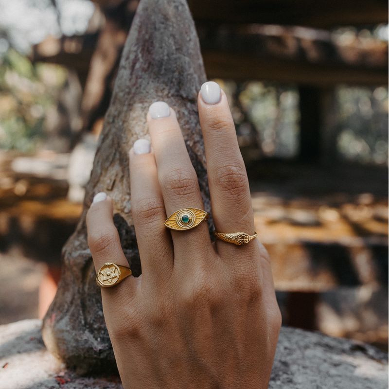 Rays Of Light Eye Ring Gold Green Onyx image