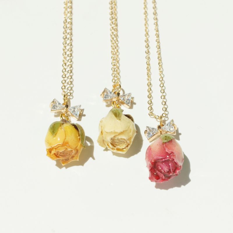 Real Flower Rosa Brillante Yellow Rosebud Pendant Chain Necklace With Crystal Bow image