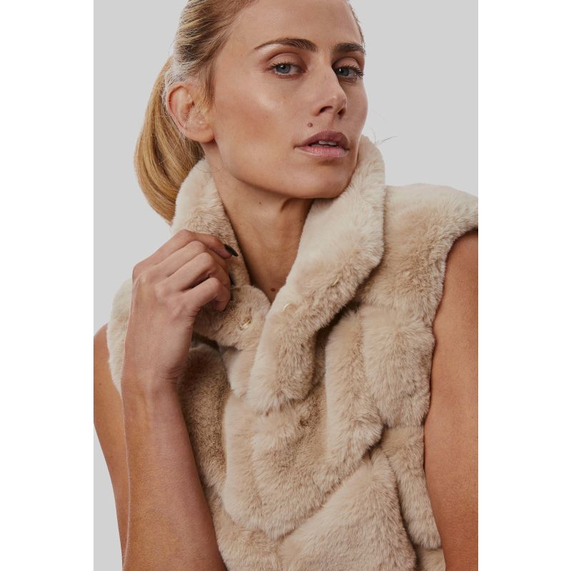 Ribbed Faux Fur Gilet Cream James Lakeland Wolf Badger