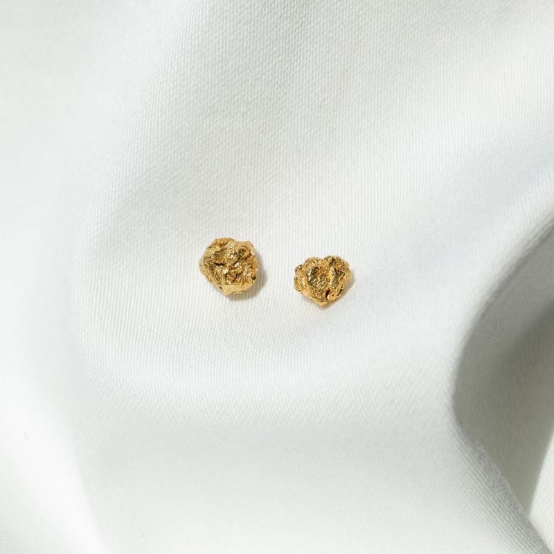 Archaic Stud Earrings Gold image