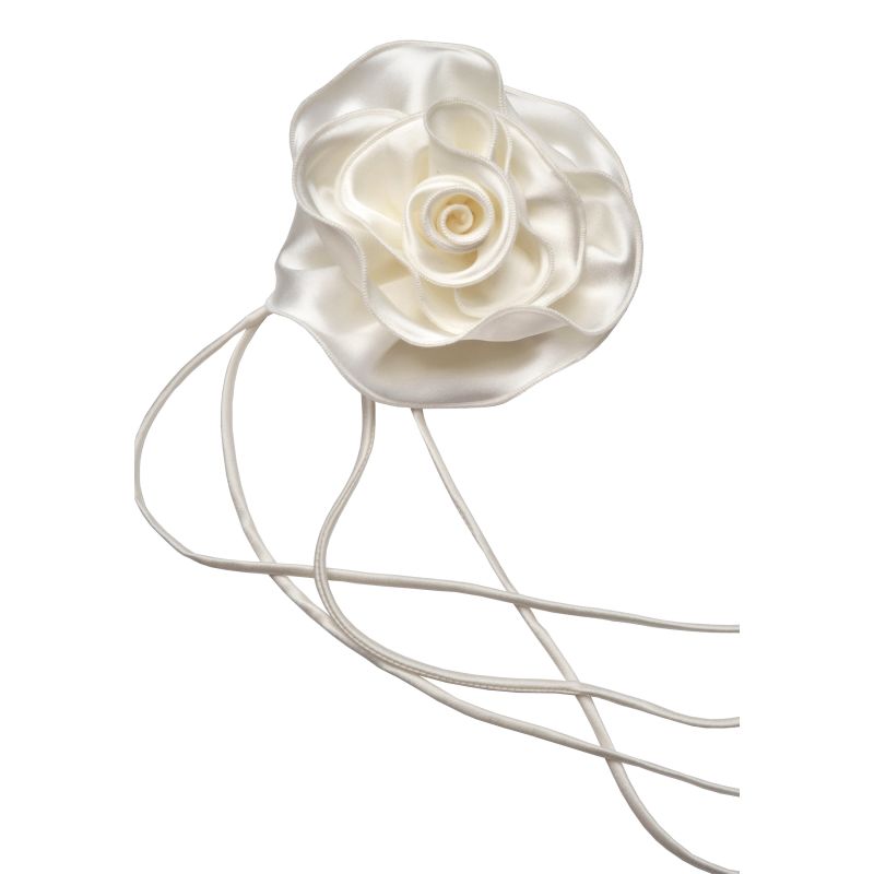 Rose Brooch Ecru image