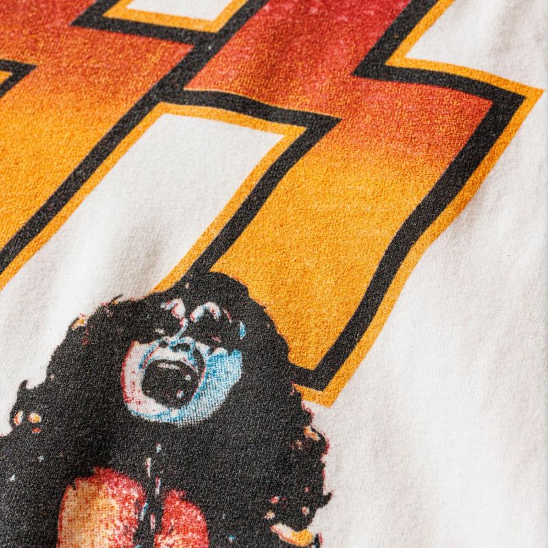 Kiss | Love Gun 77 | Vintage Band T-Shirt | Blonde image