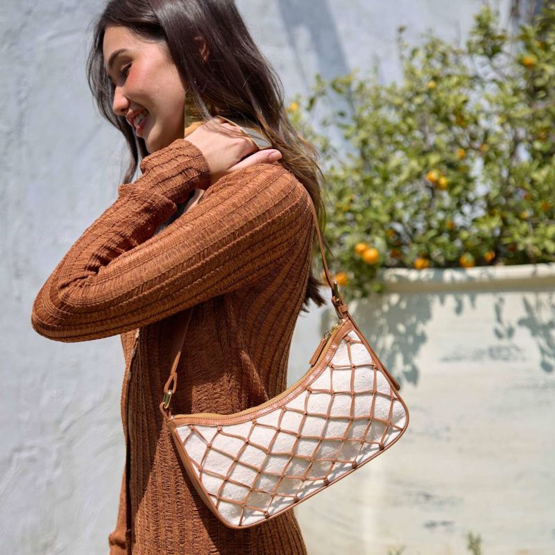 Sai Hand-Knotted Bag In Brown image