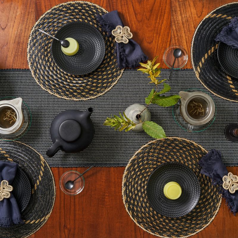 Set X 4 Natural Straw Black & Gold Dotted Round Placemats Washein