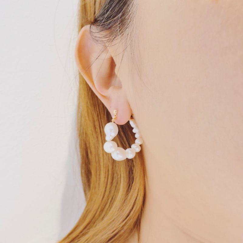 Shell Shape With Pearl Earrings image