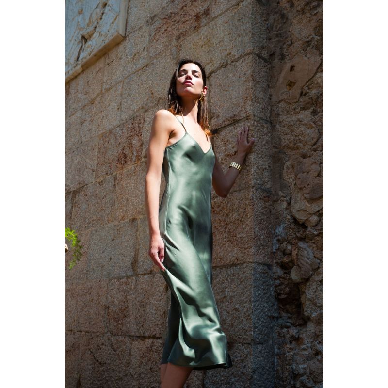 Silk forest green dress hotsell
