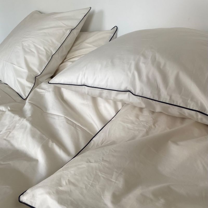 Single Duvet Cover In Contrast Edge - Canvas With Cinder Piping image