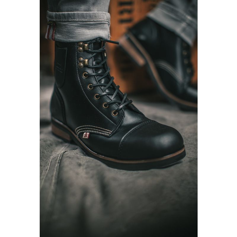 &Sons The Drover Boot Black image