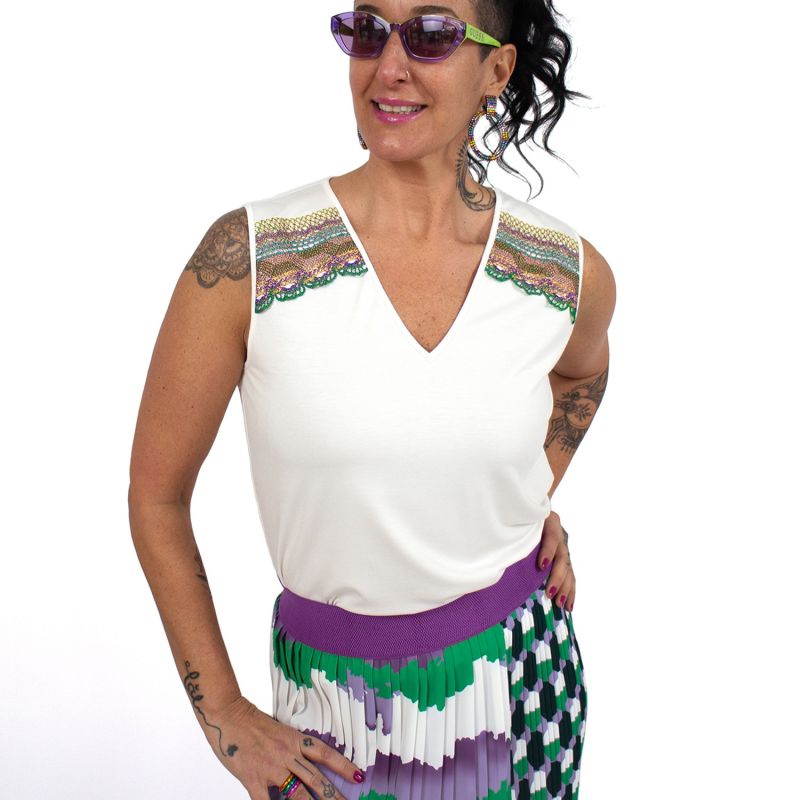 Sleeveless Blouse With Colorful Accessories On The Yoke image