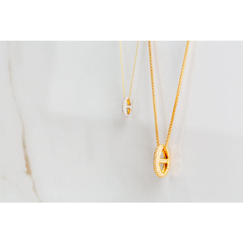 Small Anchor Charm Necklace In Solid Gold Diamond By Vincent Peach image