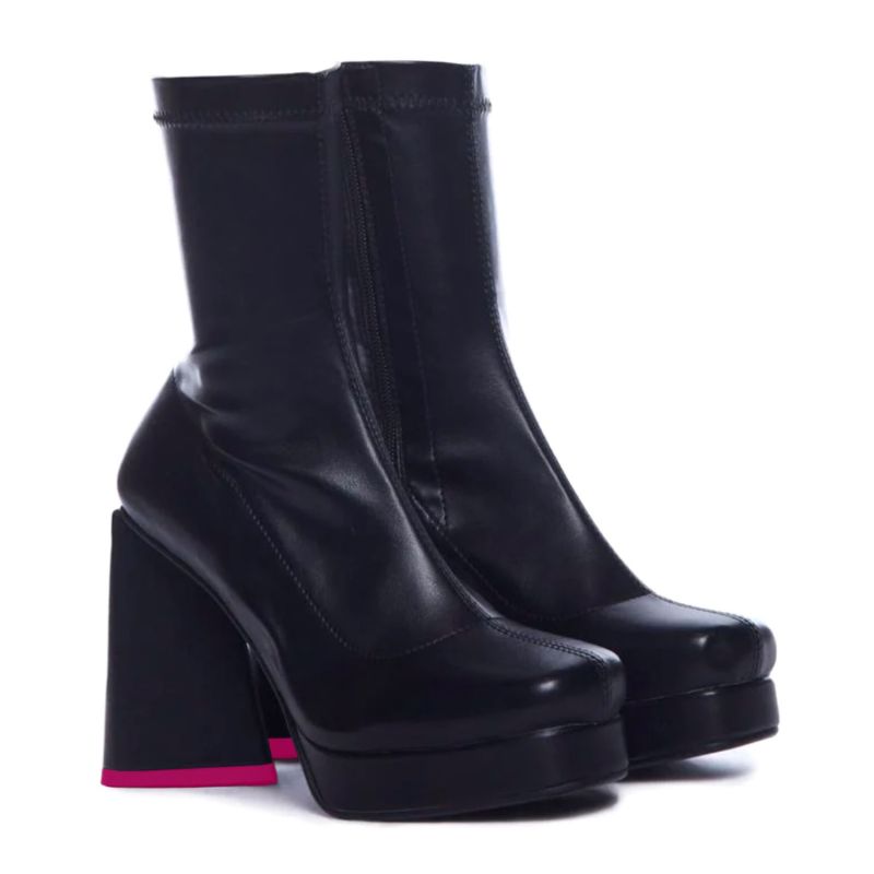 So Chic Platform Ankle Boots In Black image