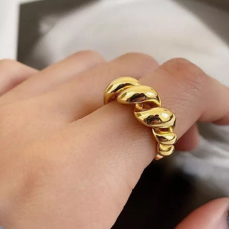 Sterling Silver Twist Link Ring image