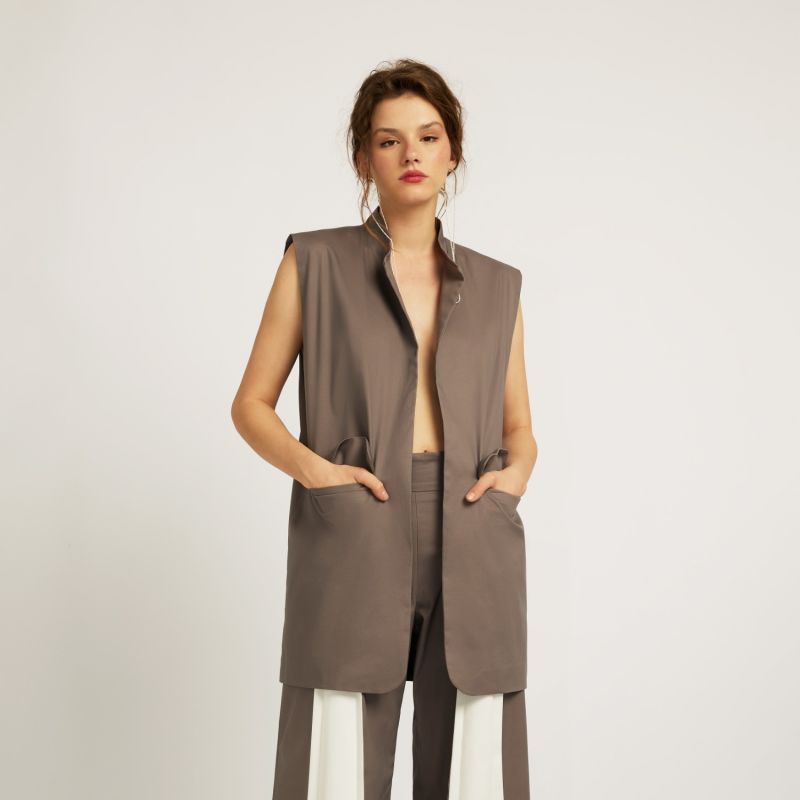 Straight fit vest main image 0