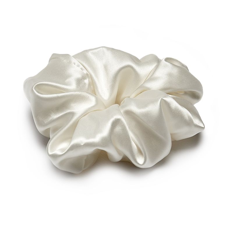 Silk Scrunchie Linda Oversize White image